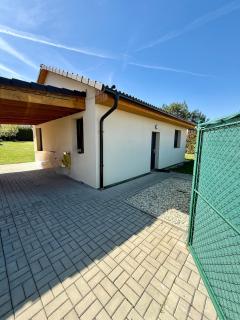 Tiny house, renowned location, 20 minutes from Prague - 0