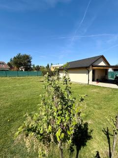 Tiny house, renowned location, 20 minutes from Prague - 1