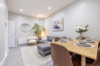 Belfast Quarters: Lurgan Manor - 6