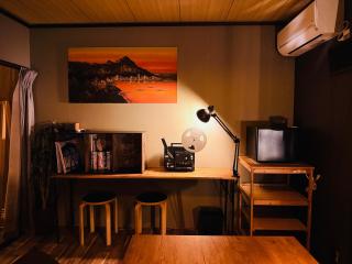 1日1組1棟貸 皇族の愛した俊山荘隣の4LDK "Kure-港物語" 昭和レトロ アート 音楽 Traditional house with parking and ocean vew - 4