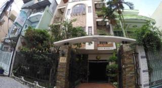 Spring Hotel - 1