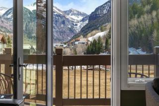 Slopeside Paradise Penthouse at Lift 7, Views, Fireplace, Deck, Hot Tub condo - 1