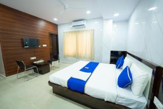 Sri Sai Saara Inn - 1