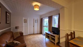 Two Bedroom Garden Maisonette - 7