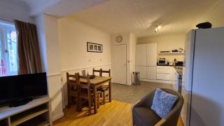 Two Bedroom Garden Maisonette - 5