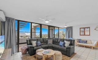 Beach Days, Ocean Rooftop & Spa - Sleeps 8 - 2