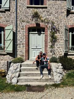 Bon Chez Nous - 2