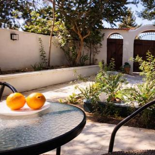 YaSou Loutraki - Spacious Cozy Apartment by the Sea - 7