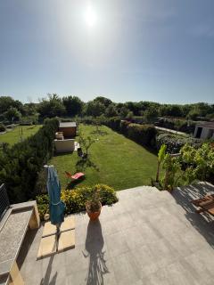 Calme, Lumineux, Grand jardin privé, Plages à 10 min - 5