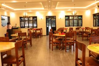 MALEWA RIVERSIDE RESORT & Cottages - 2
