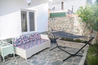 Enora Loutraki Guesthouse - 9