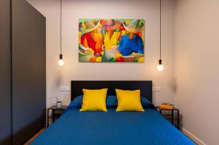 10' from the Sea, Elegant Loft with Private Veranda - 0