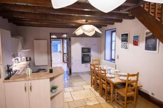 Charming Burgundian house garden & cottage - 1