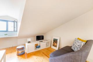 Oporto Loft with Mezzanine - 1