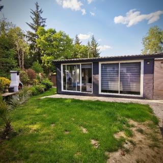 Mobile Home on a Residential Campsite - 9