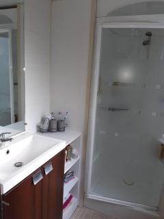 Mobile Home on a Residential Campsite - 5