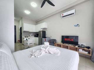 Meldrum Heights RTS CIQ Suites by NEO - 9