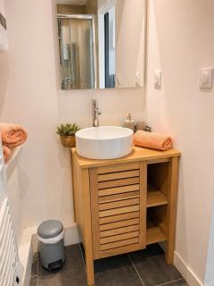 TERRA Studio cosy et calme proche du centre avec parking TV et Wifi - 8