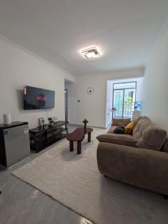 Elegant Escape at Golden Mango Heights Kilimani - 0