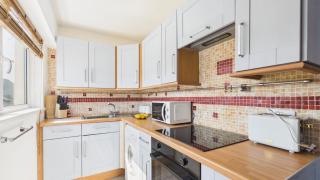 Driftwood Den - 1 Bedroom Apartment - Saundersfoot - 2