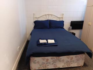 Studio Sleeps 2 near Priory Woods - 1