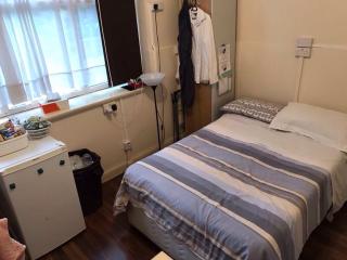 24/7 London Hostel - 2