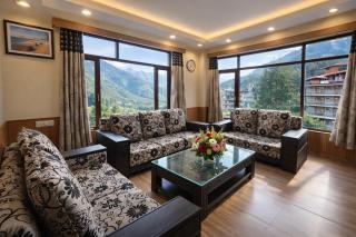 Woods Villa Cottages Manali - 1,2,3,4 Bedrooms Luxury Cottages & Villa Available in Manali with Scenic Mountain View, Manali - 5