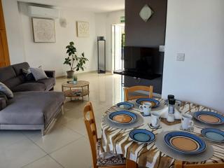 Villa 'Sylvia' with Spectacular Seaview - 2 Bedroom - 3