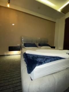 2- Bhk AC ,WiFi , kitchen & Parking - 9