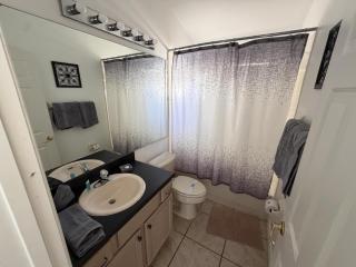 Daisy's Den - Five Bedroom Home - 1