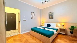 Chic Downtown Living - Your Perfect Stay Starts Here - 1