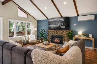 Hot Tub & Fire Pit 1 Min to Lake - 8
