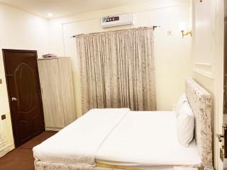 White Rose bNb Guest House - 2