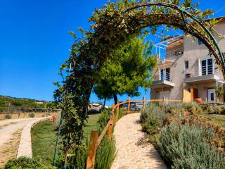EuZoea Resort Nature Escape 15 Guests Private Pool - 8