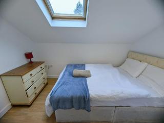 Chandlers Ford 2-bedroom with Free Parking - 7