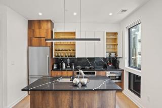 Elegant Penthouse Heart of Downtown DC - 2