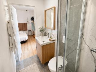 Lovely Renovated Studio Golden Square Pedestrian - 4