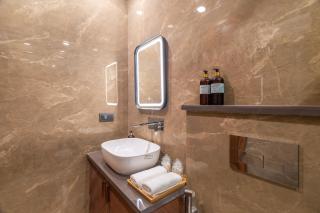 The GK Nook Elegant 3BHK Apartment in Greater Kailash, Delhi - 3