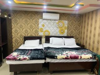 Hotel Lords Inn - 8