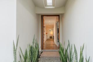 Trinity Beach Coastal Luxe Pool Retreat 4BR - 2