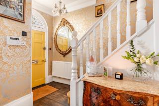 Warwick Centre Townhouse - 3