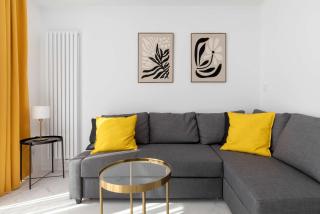 Nowoczesny Dom z Ogrodem Idealny dla Rodziny by Noclegi Renters - 0