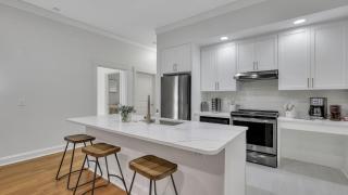 13 Condos in the Historic District Entire Building The Juliette by AvantStay - 6