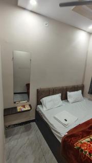 Khandelwal Guest House - 3