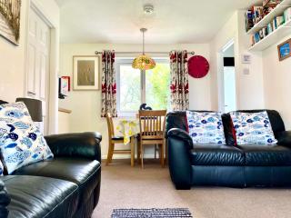 SaltWater Cornish Cottage Seaside Getaways- For Penzance & St Ives - 2