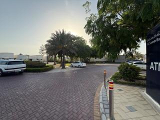 Elegant 5BR Villa with Private Pool & Private Beach Access Durrat Al Bahrain - 7