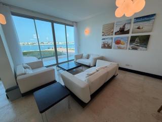 Elegant 5BR Villa with Private Pool & Private Beach Access Durrat Al Bahrain - 5