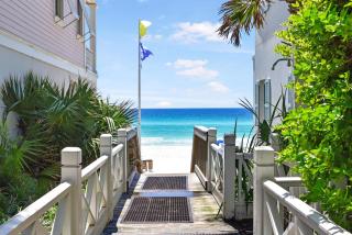 Vast Cay Castle With Private Beach And Game Room - 4