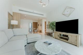 PVH - Sea View 1BR in Beach Vista with Balcony - 2