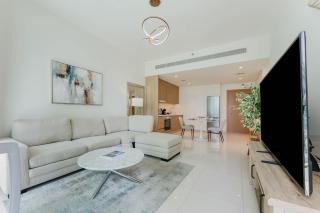 PVH - Sea View 1BR in Beach Vista with Balcony - 3